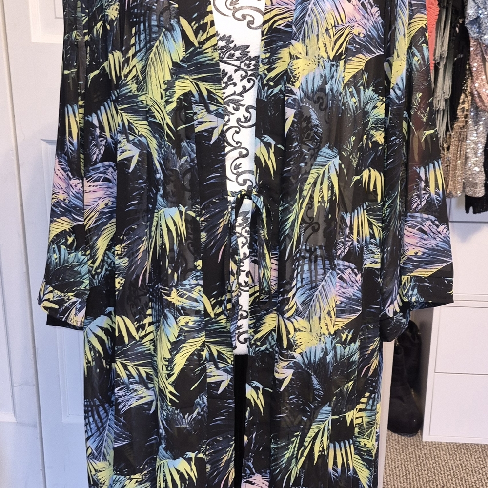 Torrid Tropical Leaf Print Kimono